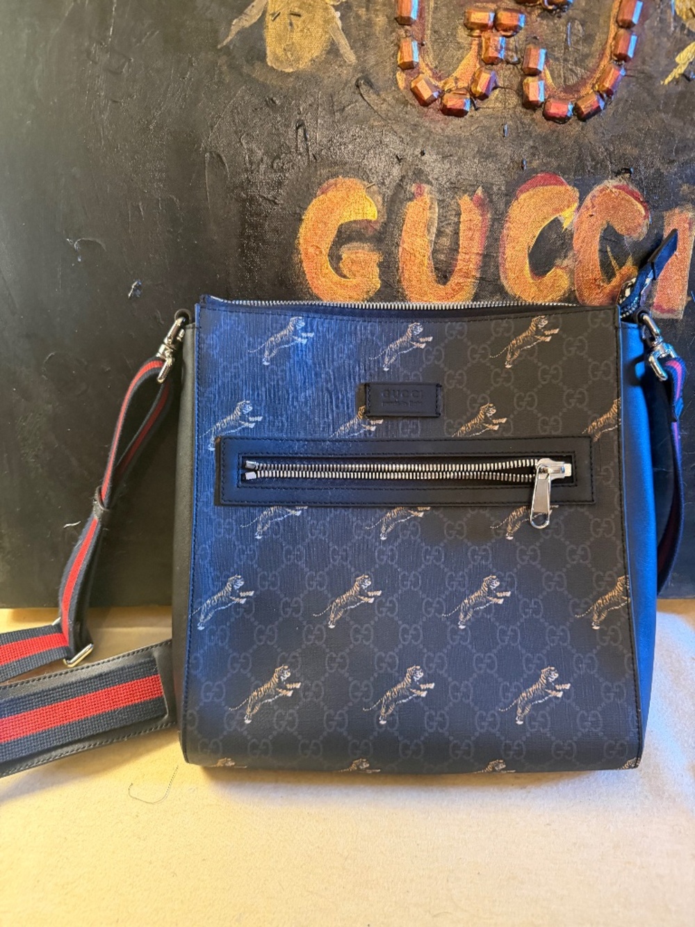 Gucci GG Supreme Tigers Messenger Bag